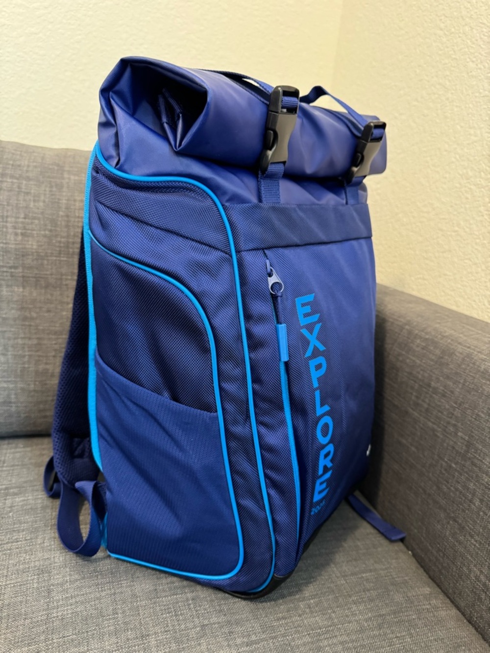 NEW - Blue Roll-Top Multiple Pockets Backpack 🎒